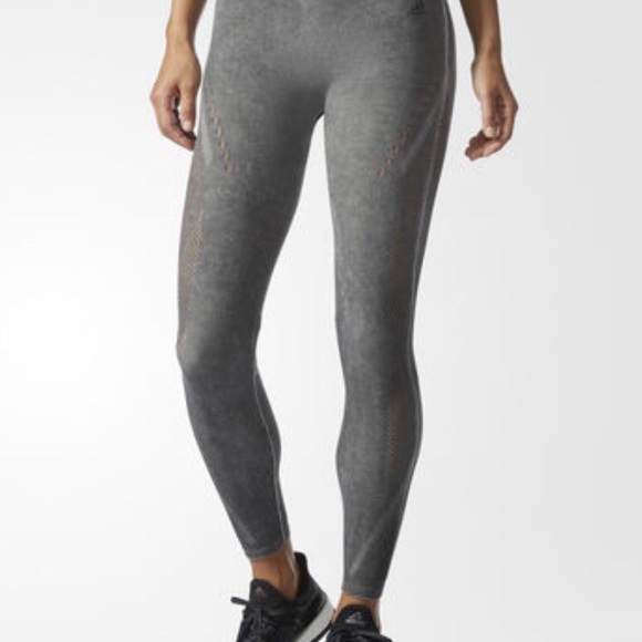 Adidas Knit Seamless Leggings • Adidas Wanderlust - Picture 2 of 5